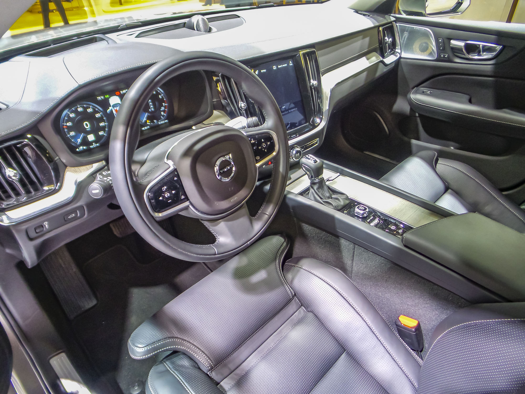 03 2019 Volvo V60 NYIAS KBB