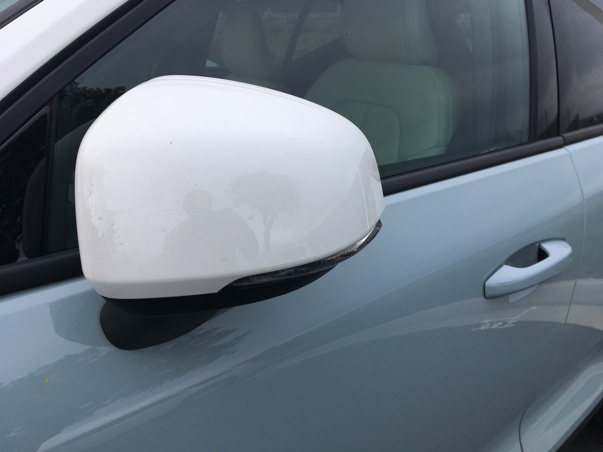 03 2019 Volvo XC40 Secret Lock