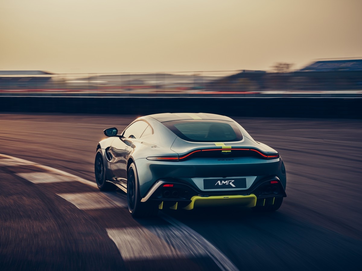 03 2019 Aston Martin Vantage Amr