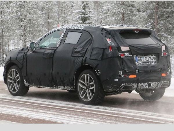 03 2019 Cadillac Xt3 Spy Shot