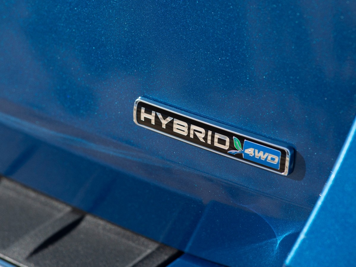 03 2020 Ford Explorer Hybrid