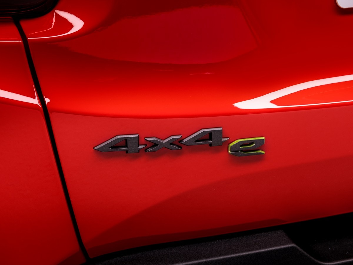 03 2020 Jeep Renegade Phev
