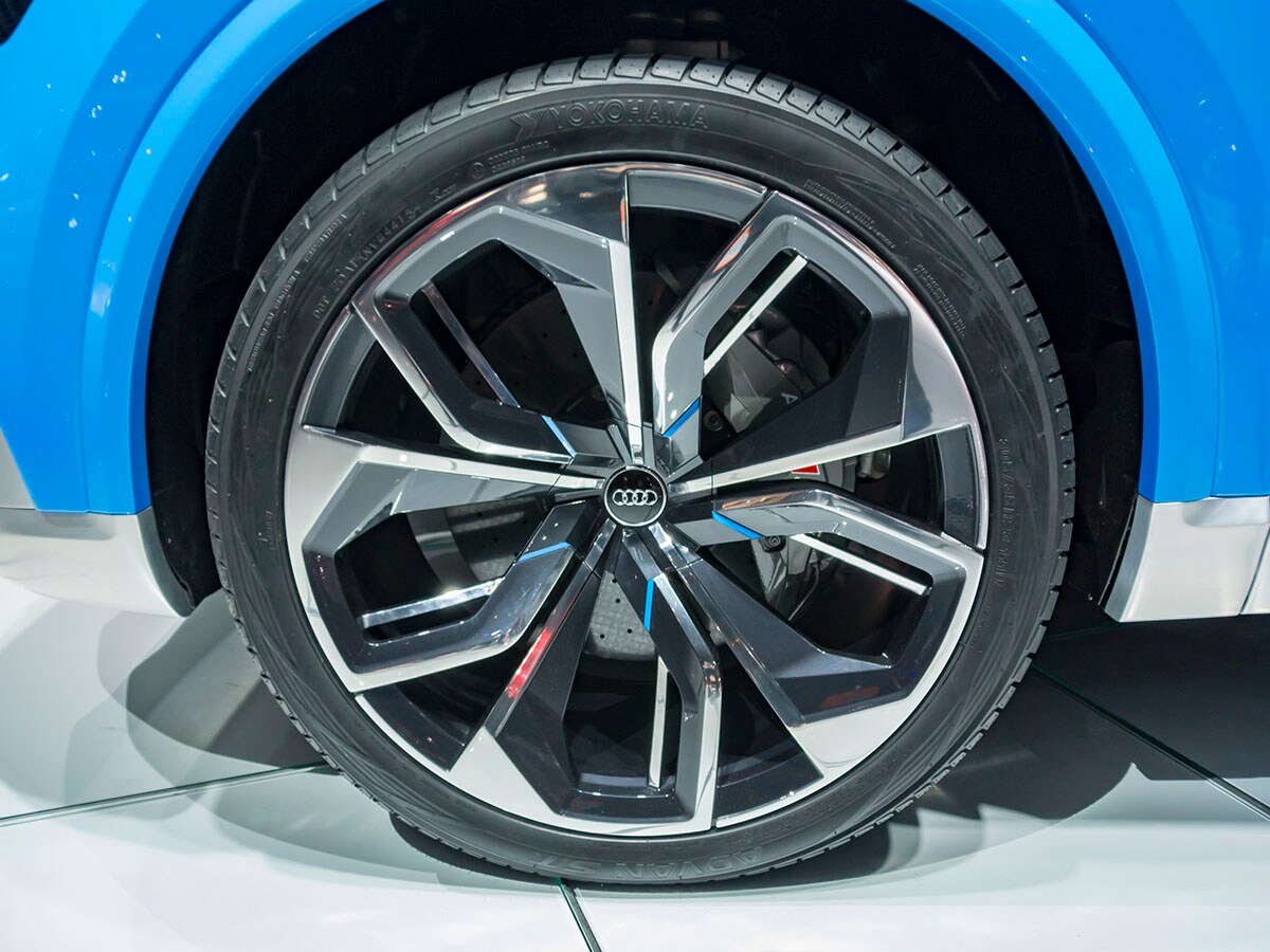03 Audi Q8 Concept Detroit KBB
