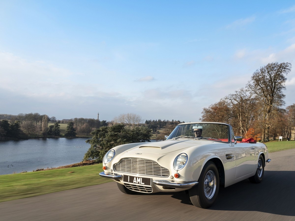 03 Aston Martin Heritage Ev Concept