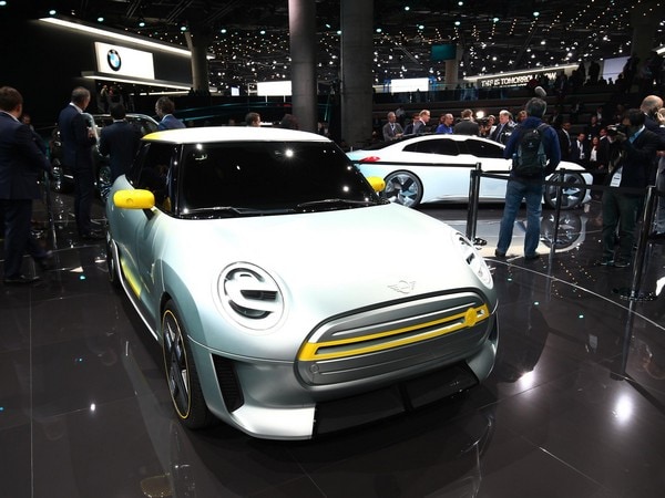 03 Mini Electric Concept NP