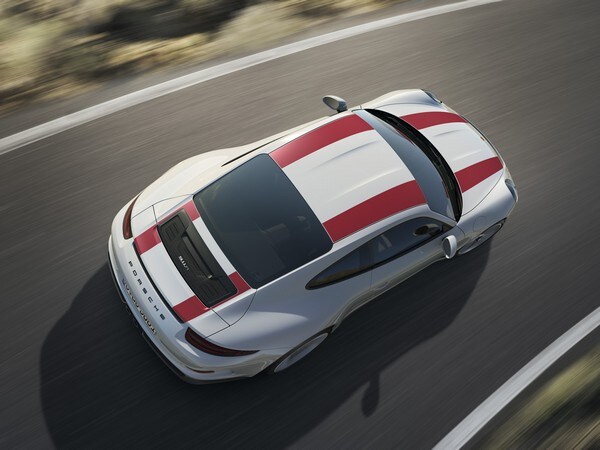 04 2016 Porsche 911 R