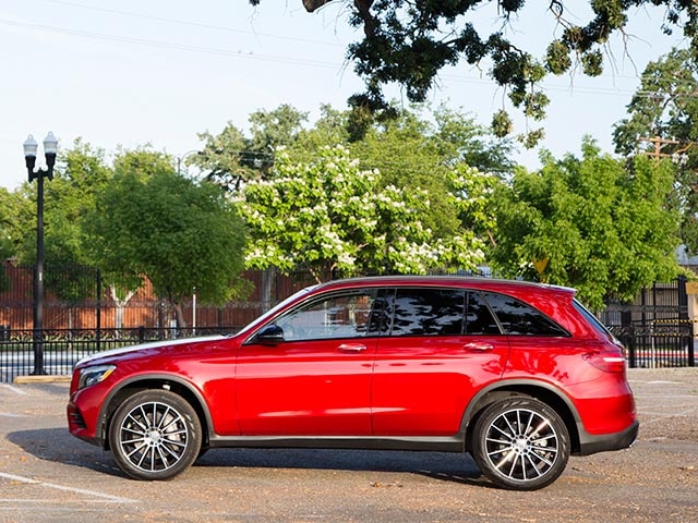 04 2016 Mercedes Benz Glc300 Small Suv Comparison
