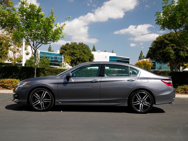 04 2017 Honda Accord Best Buy
