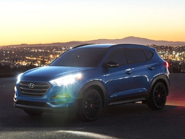 04 2017 Hyundai Tucson Night
