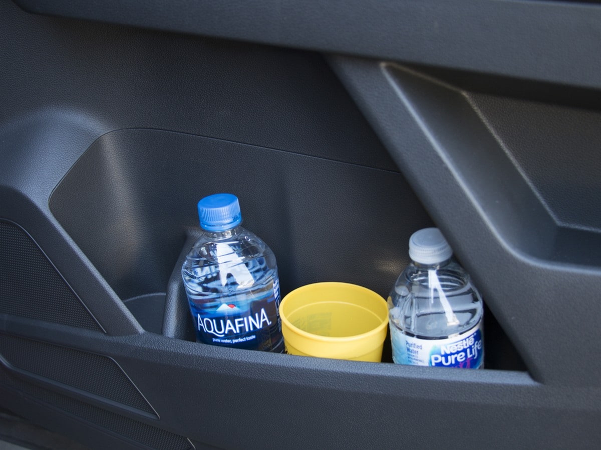 04 2018 Vw Atlas Cupholders