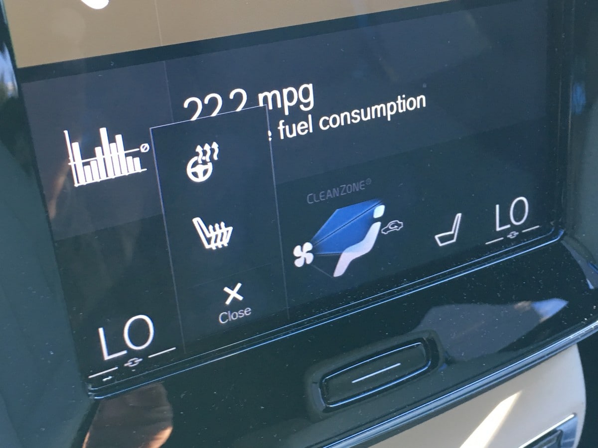 04 2019 Volvo XC40 Heated Seats