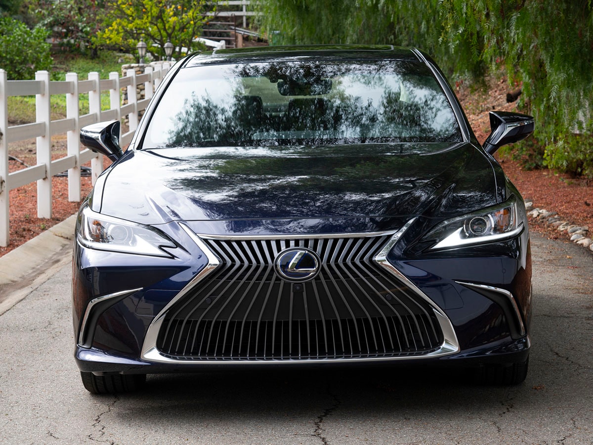 04 2019 Lexus Es 300h Bb