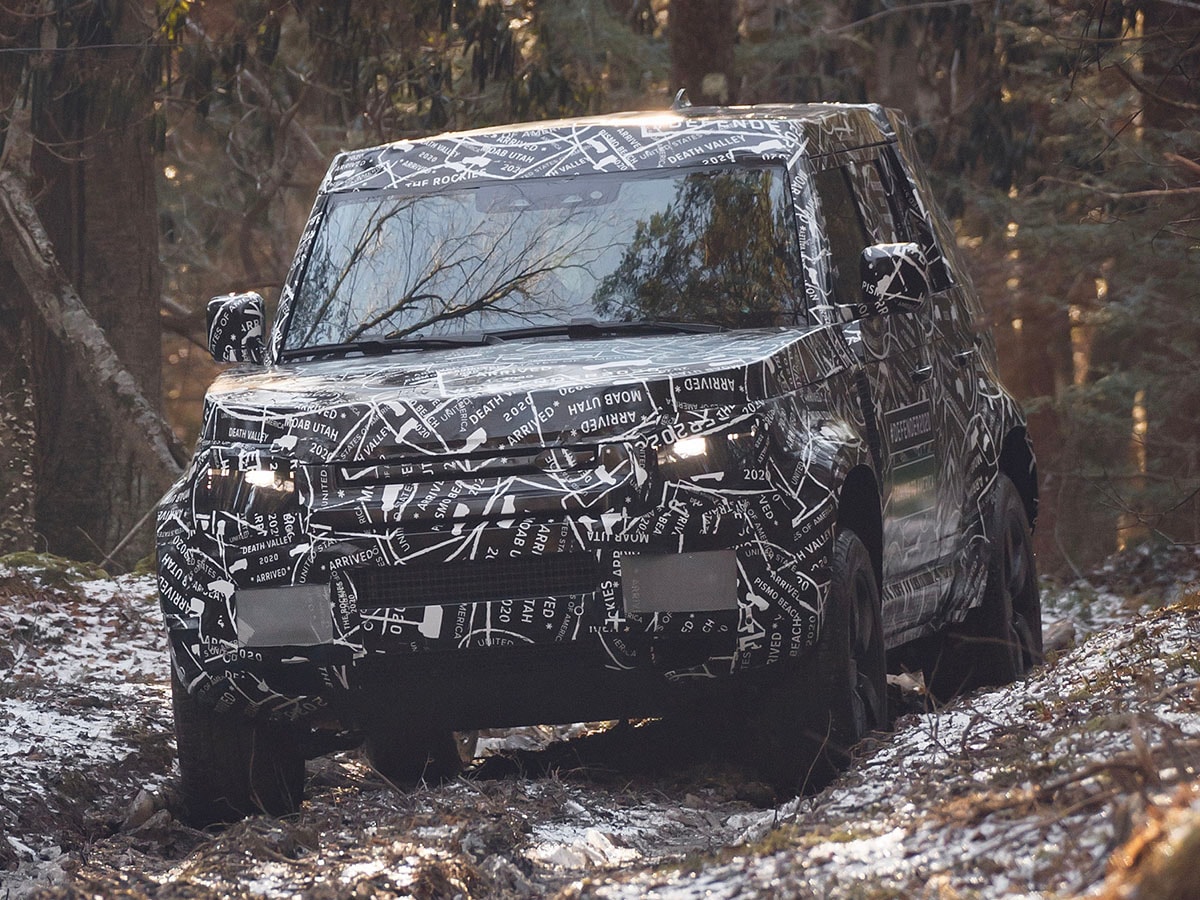 04 2020 Land Rover Defender