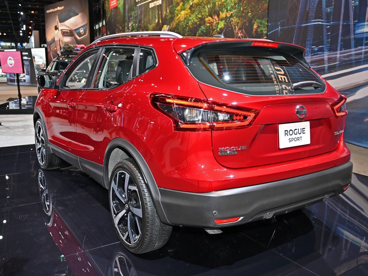 2020 Nissan Rogue Sport First Look - Kelley Blue Book