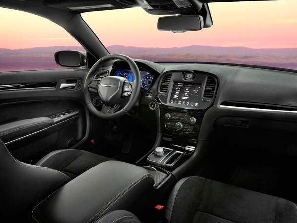 04 2107 Chrysler300 S Sport Appearance Package