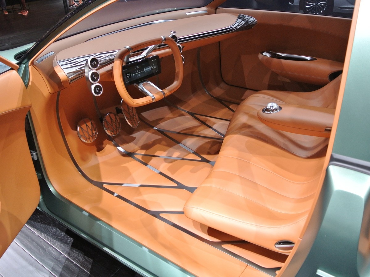 04 Genesis Mint Concept Live