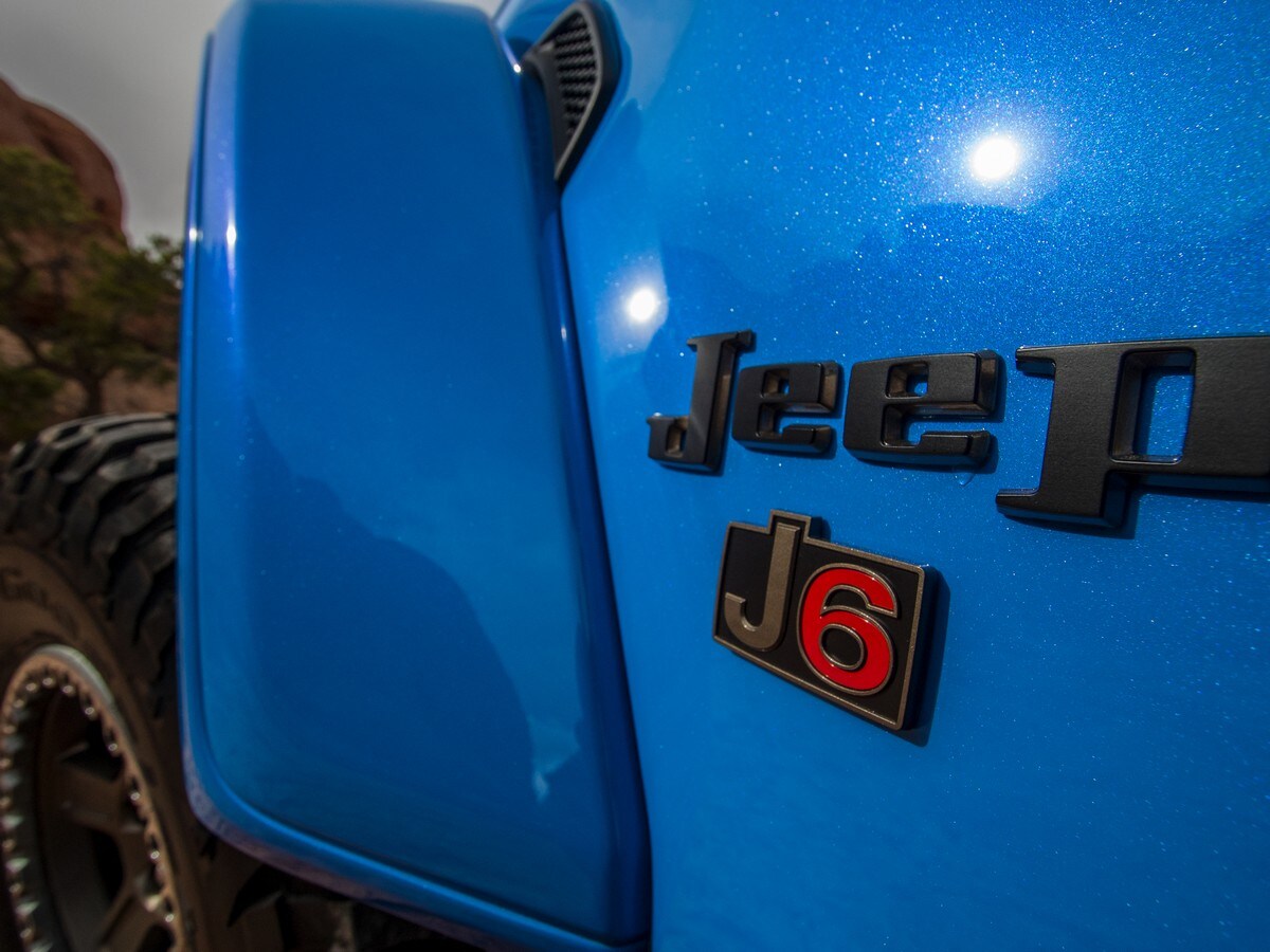 04 Jeep J6 Concept