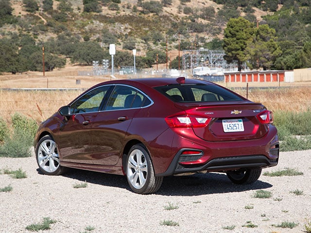 05 2016 Chevrolet Cruze Compact Sedan Comparison