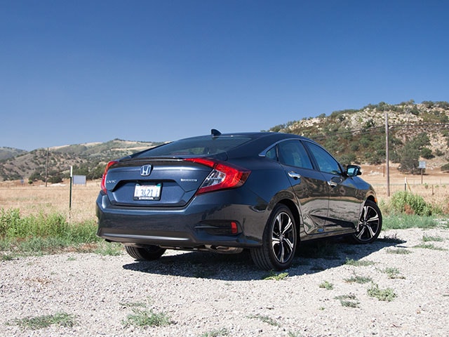 05 2016 Honda Civic Compact Sedan Comparison