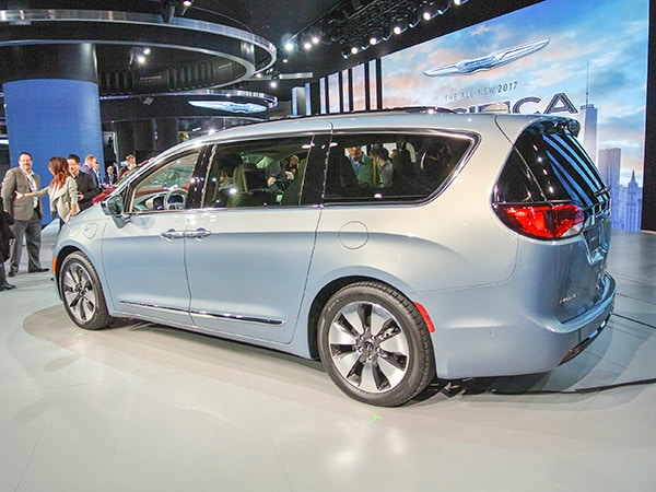 05 2017 Chrysler Pacifica