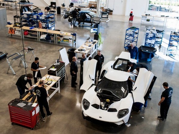 05 2017 Ford Gt Job One