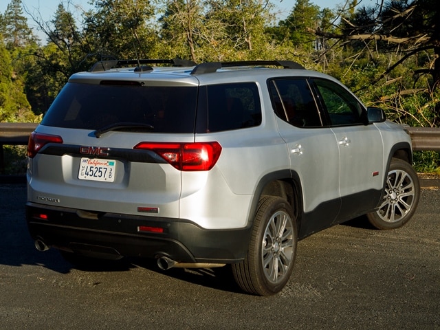 05 2017 Gmc Acadia Comparo