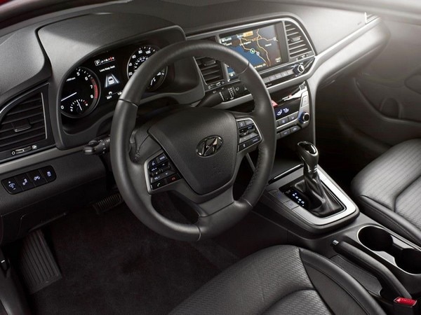 05 2017 Hyundai Elantra