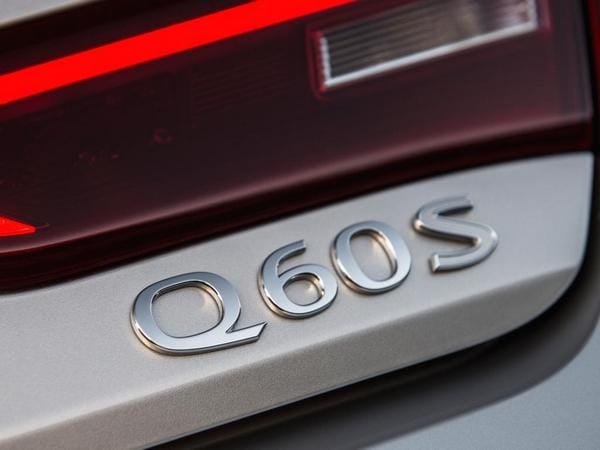 05 2017 Infiniti Q60 30t Sport