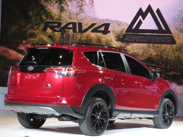 05 2017 Toyota Rav4 Adventure