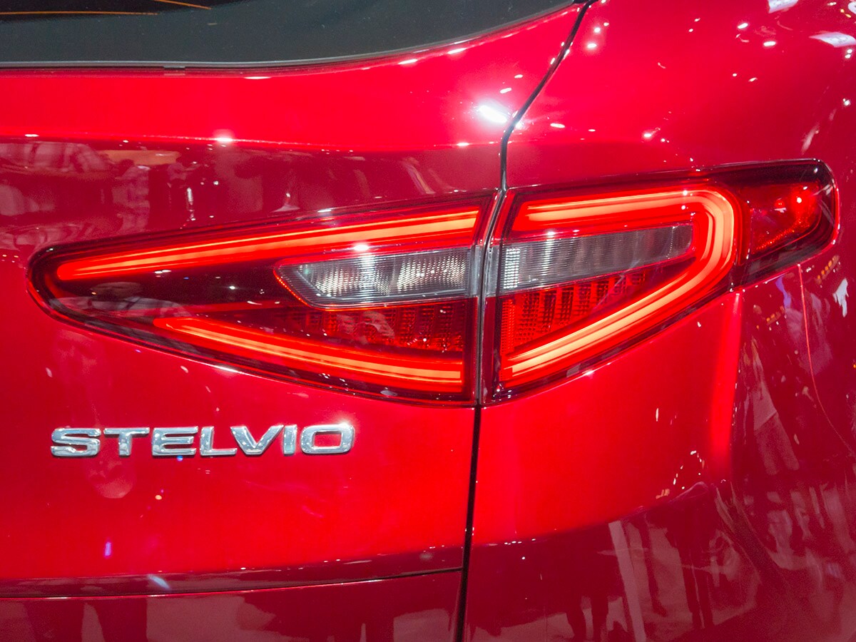 05 2018 Alfa Romeo Stelvio LA