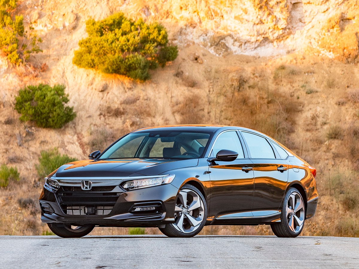 05 2018 Honda Accord Touring Exterior KBB