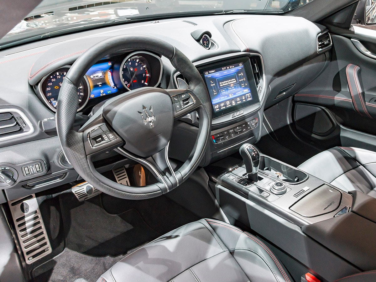 05 2018 Maserati Ghibli Nerissimo NYIAS KBB