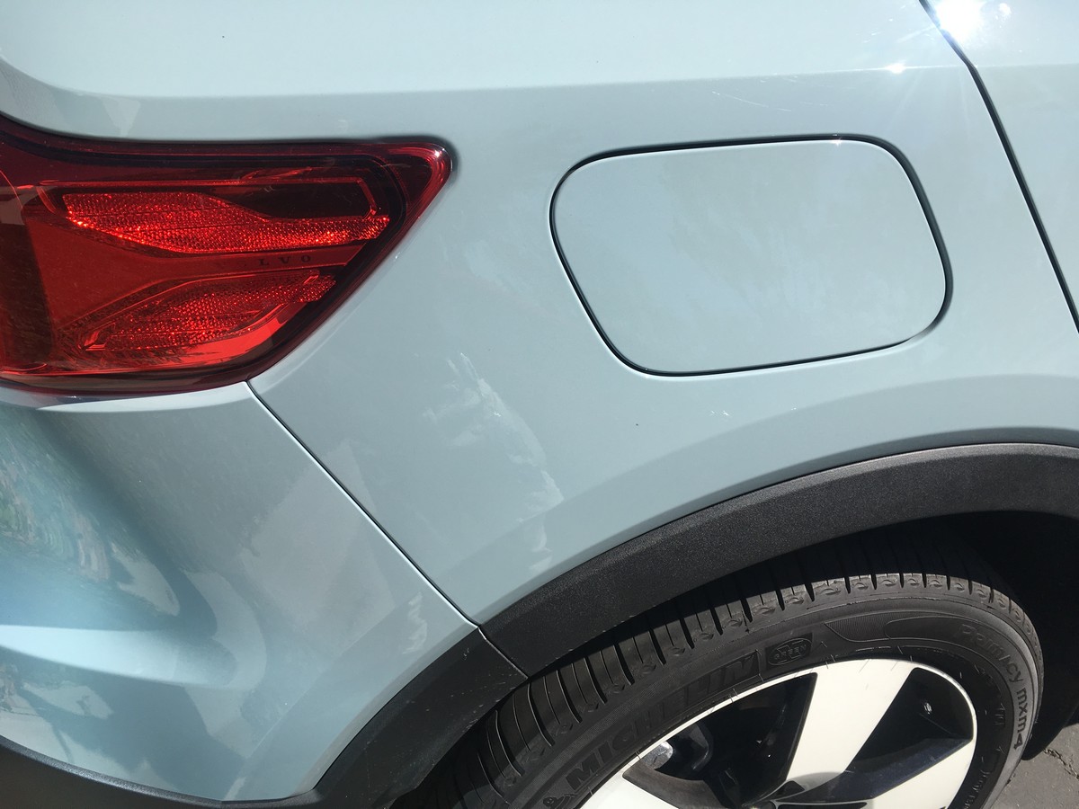 05 2019 Volvo XC40 Fuel