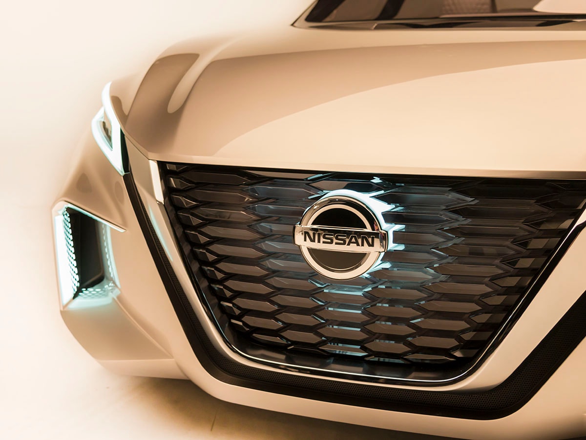 05 Nissan V Motion 2 Sedan Concept Exterior KBB