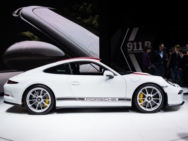 06 2016 Porsche 911R Geneva