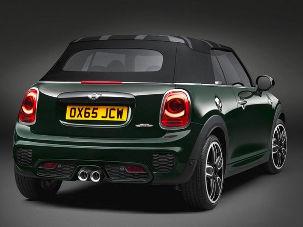 2016 Mini JCW Convertible unveiled