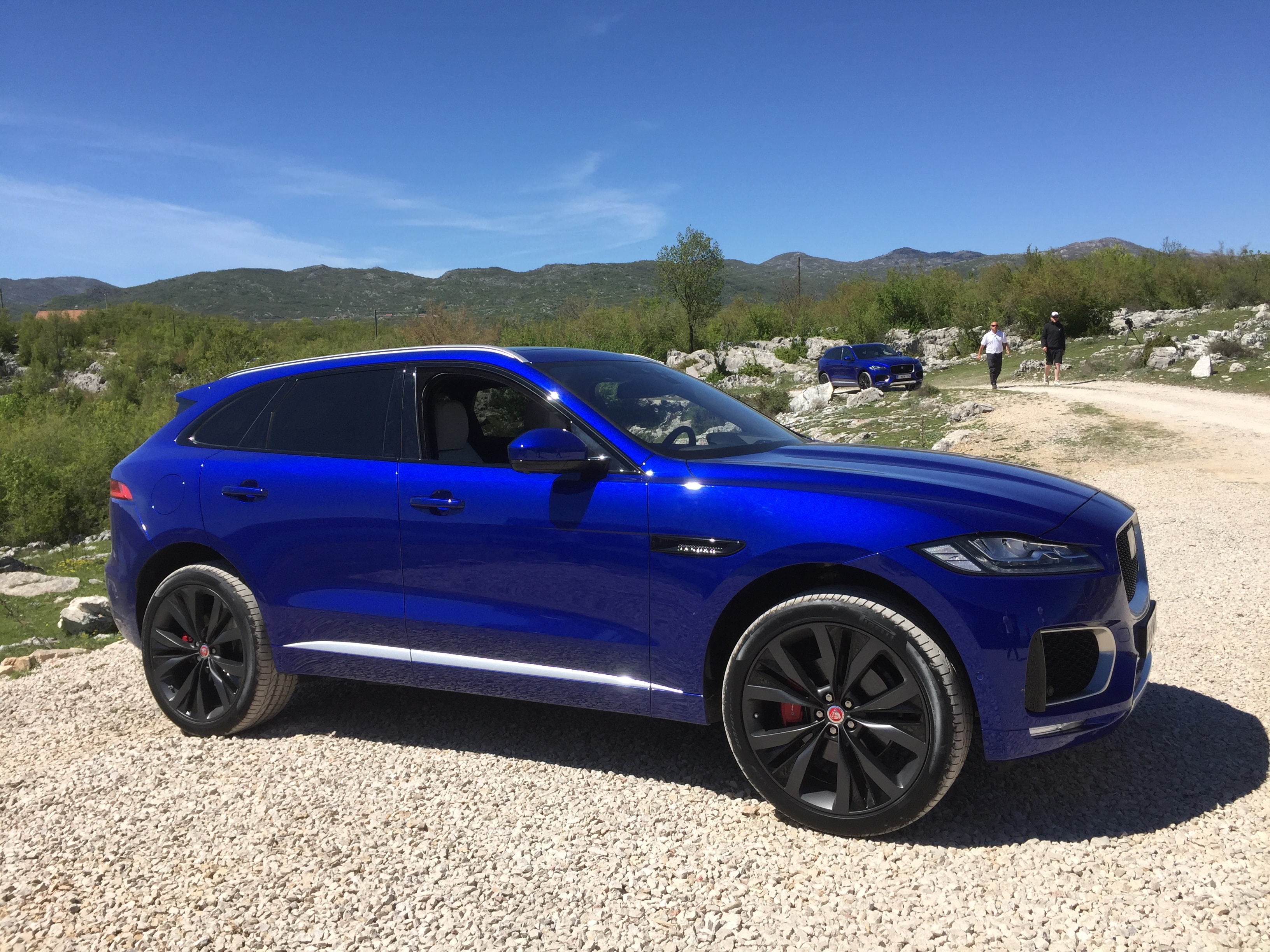 06 2017 Jaguar F Pace