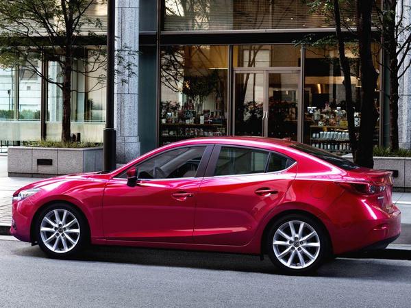 06 2017 Mazda Mazda3