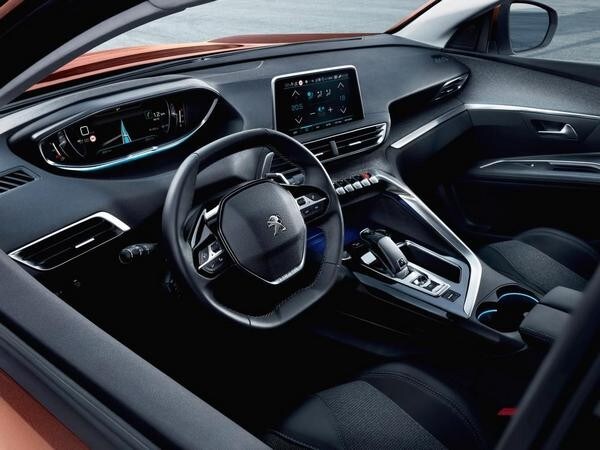 06 2017 Peugeot 3008