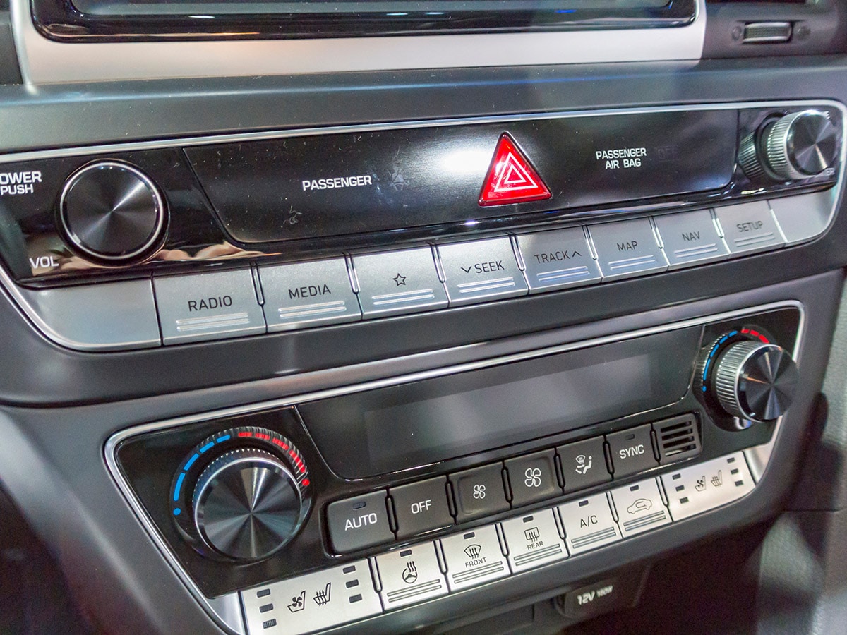 06 2018 Hyundai Sonata NYIAS KBB