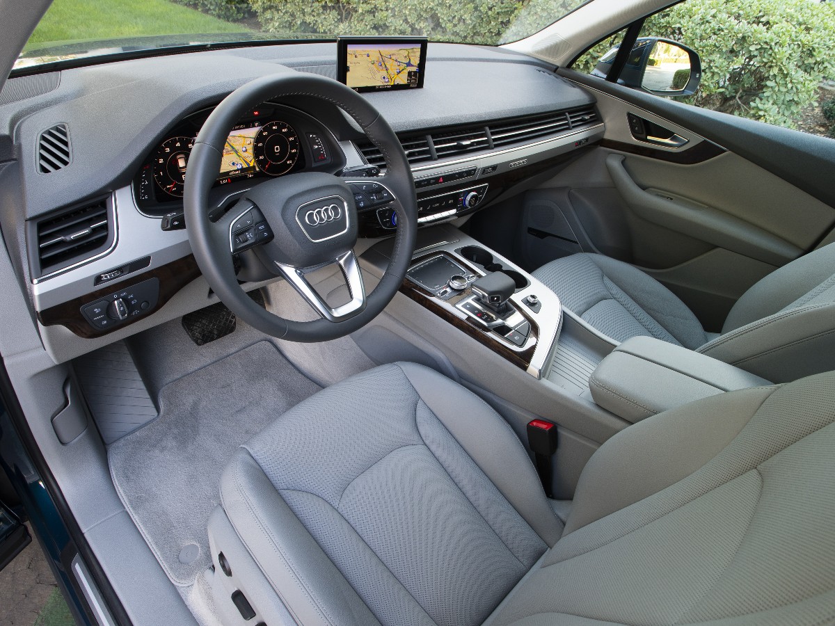 06 2018 Audi Q7 Bb