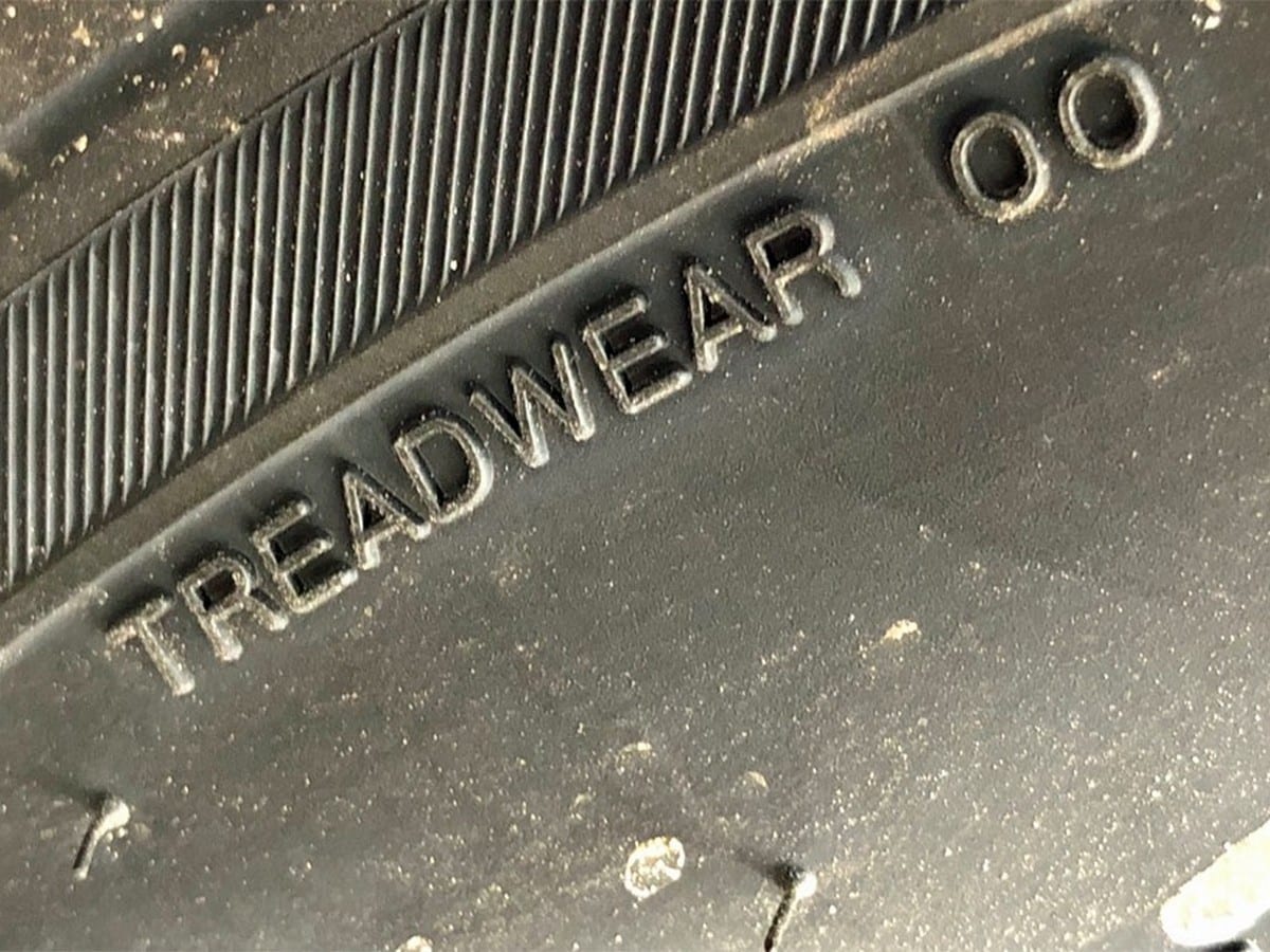 06 2018 Dodge Demon Treadwear