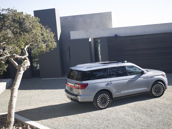 06 2018 Lincoln Navigator Debut