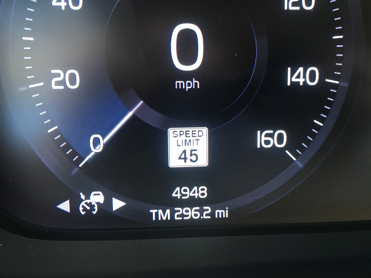 06 2019 Volvo XC40 Key