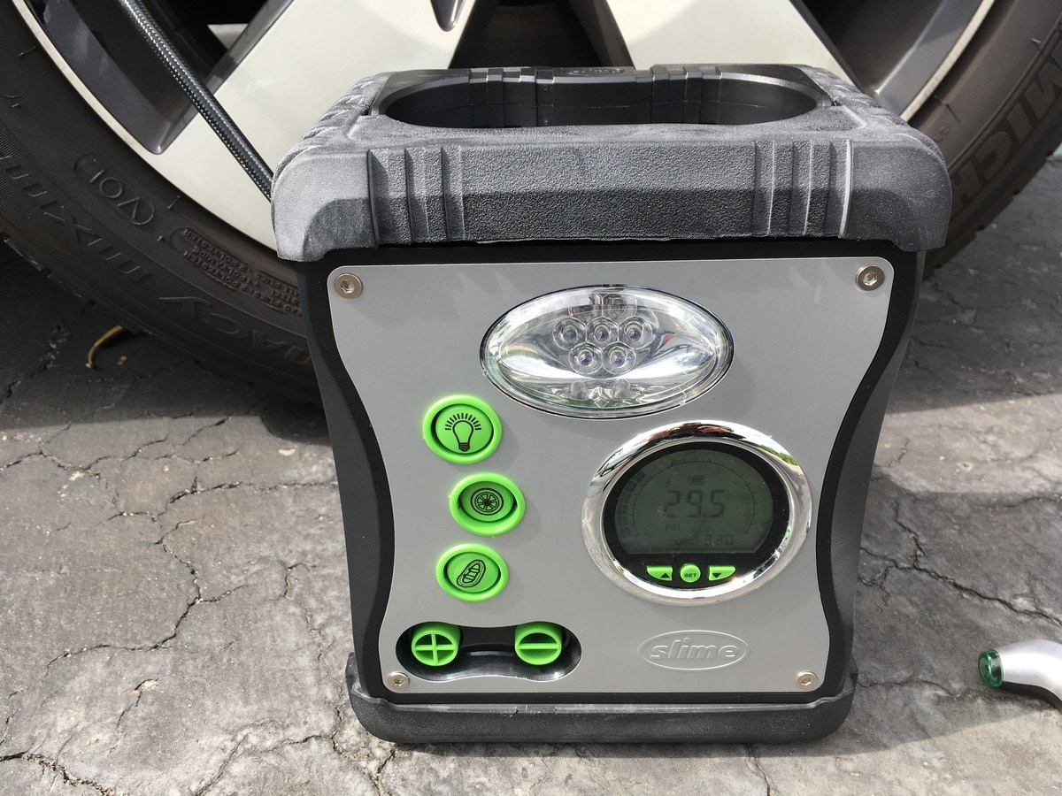 06 2019 Volvo XC40 Tire Warning