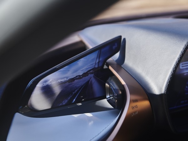 06 Lexus LF 1 Limitless Concept