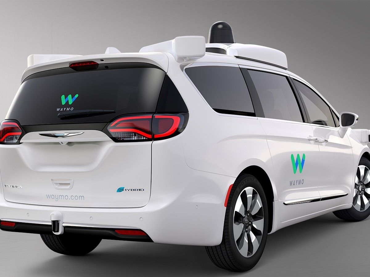 06 Waymo Chrysler Pacifica Hybrid Autonomous