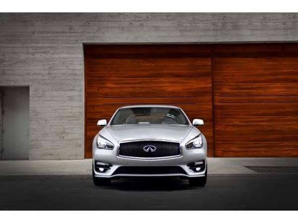 07 2015 Infiniti Q70