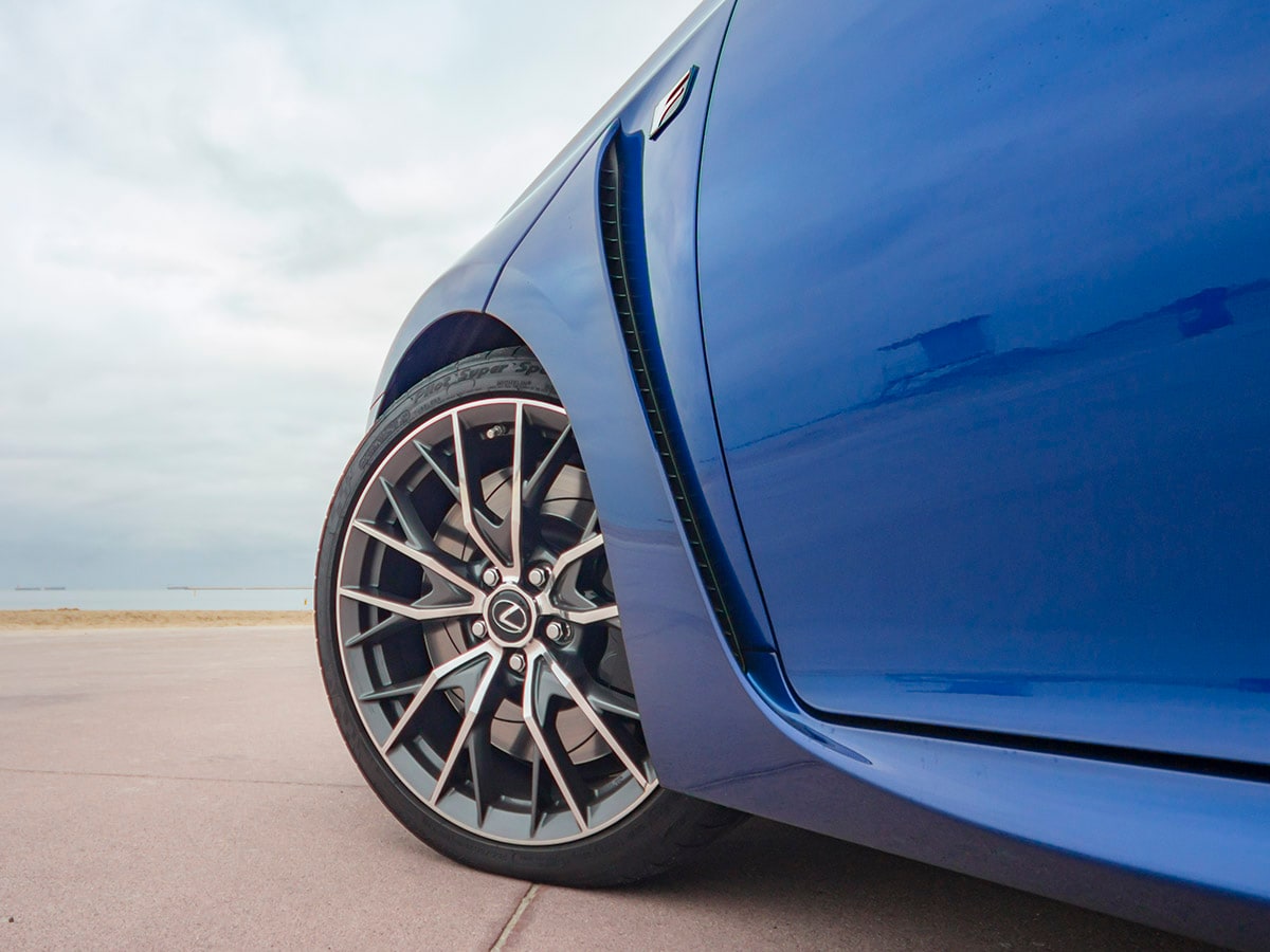 07 2016 Lexus GS F Exterior