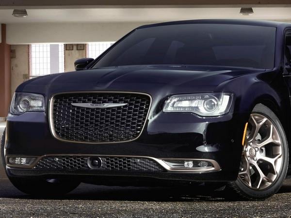 07 2016 Chrysler 300s Alloy Edition